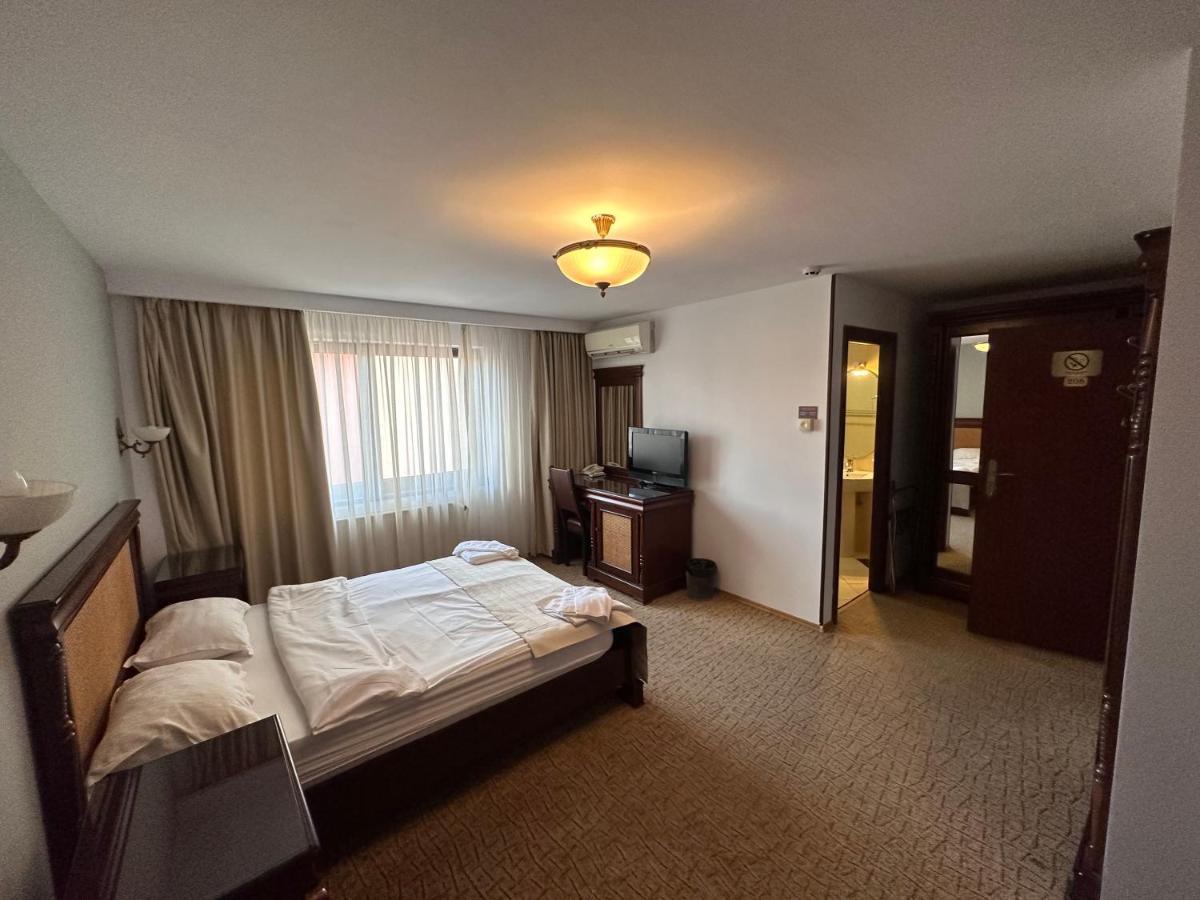 Hotel Bliss 3*